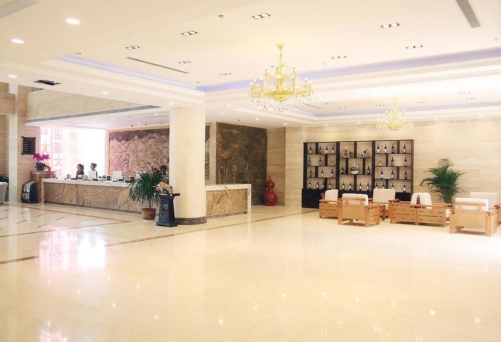 Weishi International Hotel Qing Zhou Exteriér fotografie