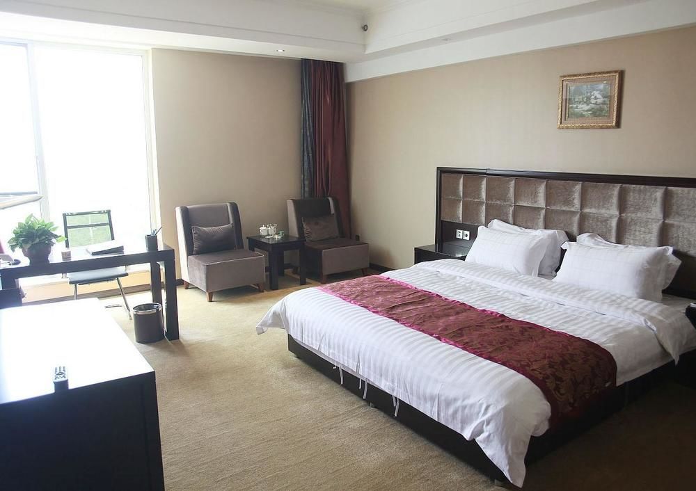 Weishi International Hotel Qing Zhou Exteriér fotografie